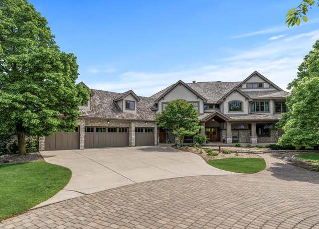 Property at 1595 River Shore Dr, Hastings, MN 55033, 5 beds, 7 baths