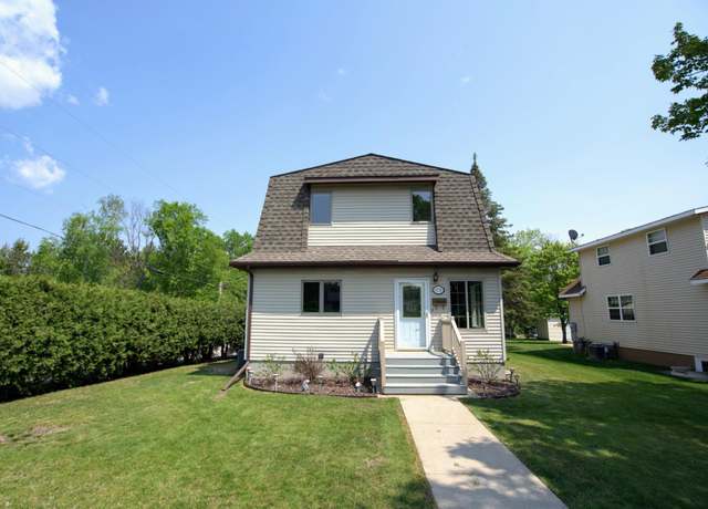 Property at 3726 Mayfair Ave, Hibbing, MN 55746, 3 beds, 4 baths