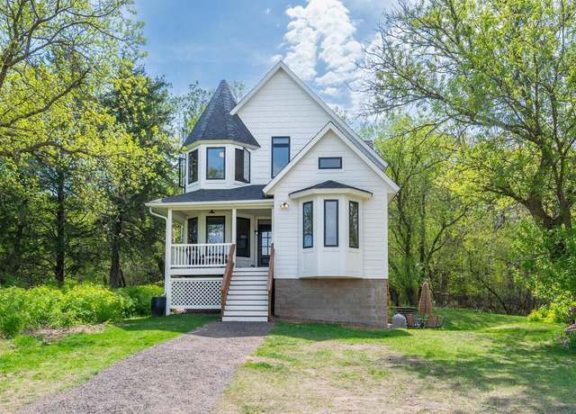 Property at 41218 Nelson Rd, North Branch, MN 55056, 5 beds, 3 baths