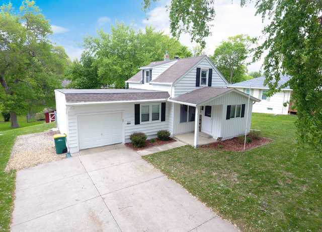 Property at 209 E Hawthorne St, Albert Lea, MN 56007, 3 beds, 1 bath