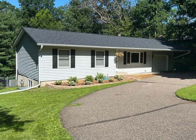 Property at 651 4th St N, North Hudson, WI 54016, 3 beds, 2 baths