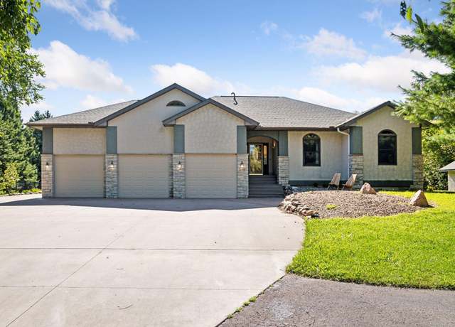 Property at 2780 Overlook Ln N, West Lakeland Twp, MN 55082, 5 beds, 4 baths