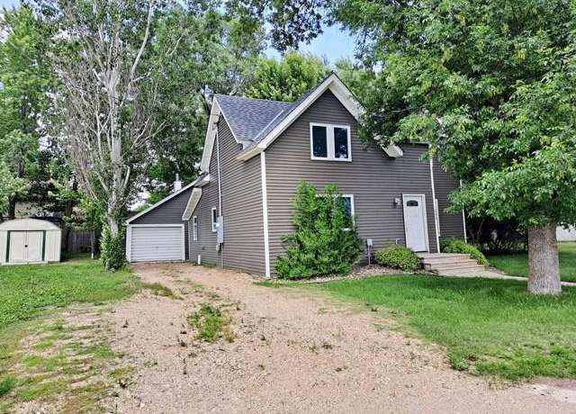 Property at 232 1st Ave NW, New London, MN 56273, 3 beds, 2 baths