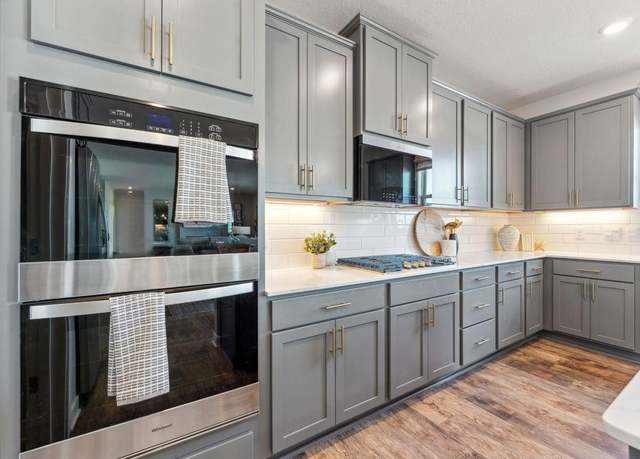 Property at 6192 Jensen Avenue South, Cottage Grove, MN 55016, 5 beds, 4 baths