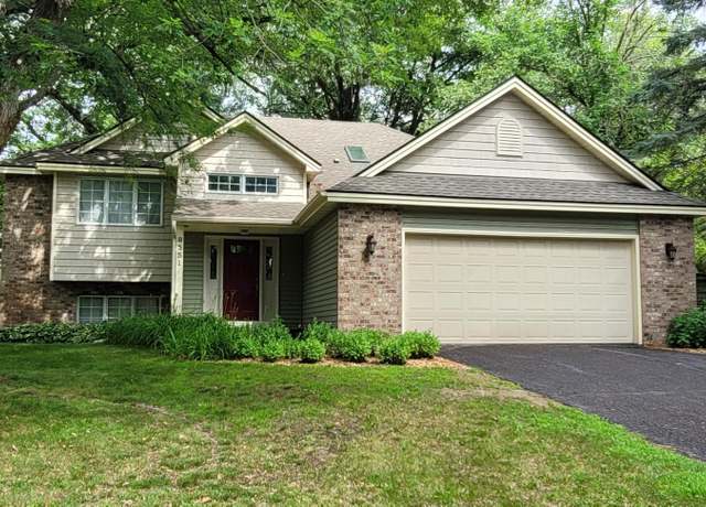 Property at 8551 Yalta St NE, Blaine, MN 55014, 5 beds, 3 baths