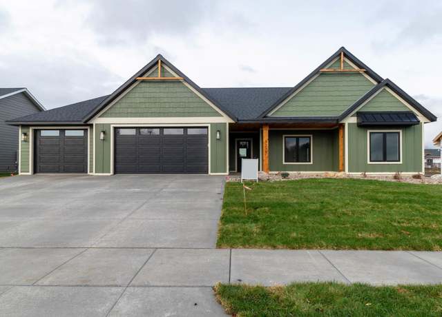 Property at 3235 Bella Terra Rd NE, Rochester, MN 55906, 3 beds, 2 baths