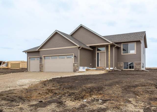 Property at 2232 Petersen Dr NW, Stewartville, MN 55976, 2 beds, 1 bath