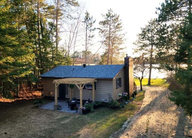 Property at 12960 N Bay Trl, Side Lake, MN 55781, 2 beds, 1 bath
