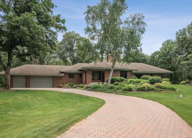Property at 64 Apple Orchard Rd, Dellwood, MN 55110, 5 beds, 4 baths