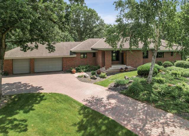 Property at 64 Apple Orchard Rd, Dellwood, MN 55110, 5 beds, 4 baths