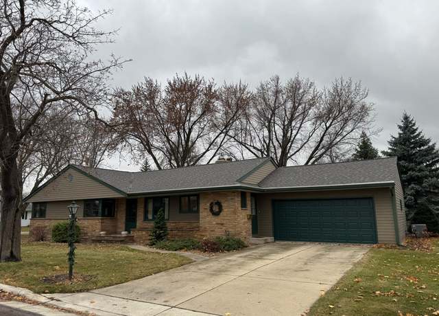 Property at 508 S 4th St, Olivia, MN 56277, 4 beds, 4 baths