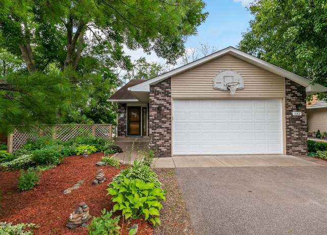 Property at 1082 Bay Dr SE, Forest Lake, MN 55025, 4 beds, 3 baths