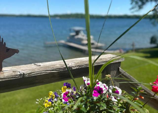 Property at 19466 Peninsula Trl, Clitherall Twp, MN 56515, 2 beds, 2 baths
