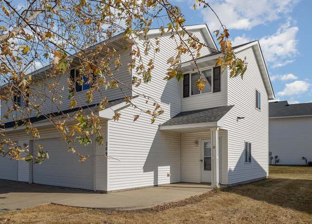 Property at 209 7th Ave NW #209, New Prague, MN 56071, 3 beds, 3 baths