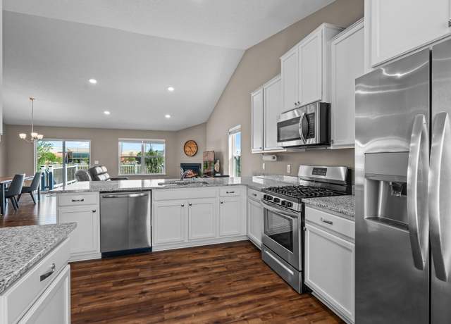 Property at 8506 Titanium Cir, Woodbury, MN 55129, 3 beds, 3 baths