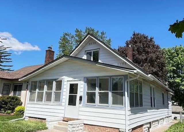 Property at 1269 Margaret St, Saint Paul, MN 55106, 3 beds, 2 baths