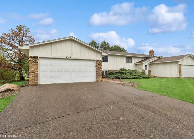 Property at 2528 Birchview Ln, Minnetonka, MN 55305, 4 beds, 2 baths