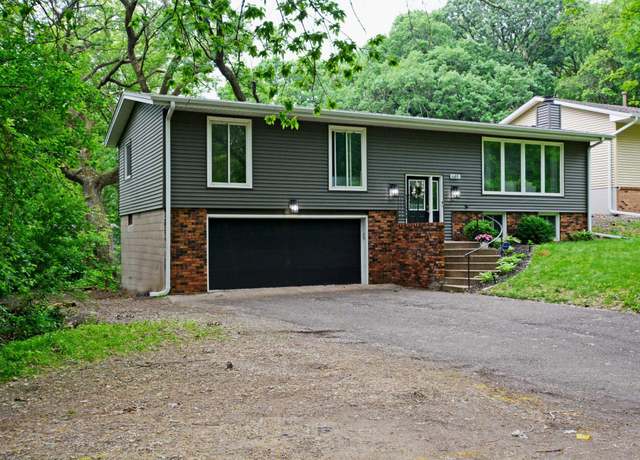 Property at 685 Mcknight Rd S, Saint Paul, MN 55119, 3 beds, 2 baths