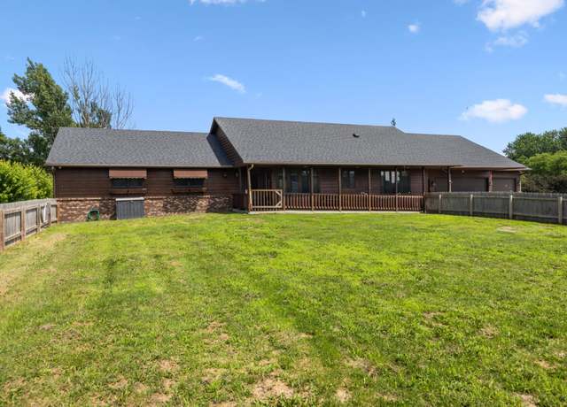 Property at 1410 Rosewood Ln, Sauk Rapids, MN 56379, 4 beds, 4 baths