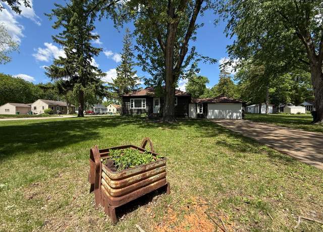 Property at 446 W Darwin St, Litchfield, MN 55355, 3 beds, 2 baths
