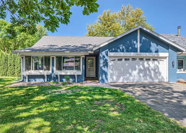 Property at 2044 28th Ave NW, New Brighton, MN 55112, 2 beds, 2 baths