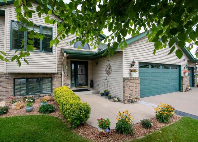 Property at 100 Emily Ln, Mankato, MN 56001, 4 beds, 3 baths