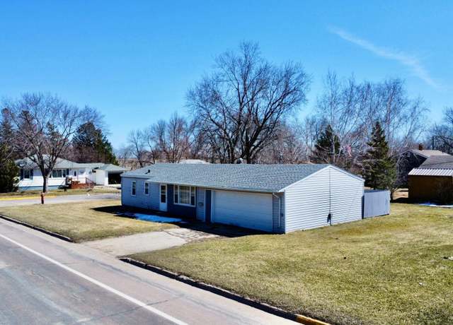 Property at 822 Stephens Ave, Ortonville, MN 56278, 2 beds, 1 bath