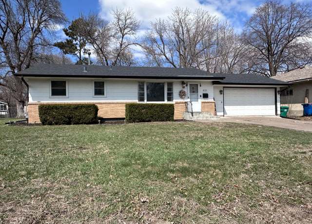 Property at 621 Bennett Dr NE, Fridley, MN 55432, 3 beds, 1 bath