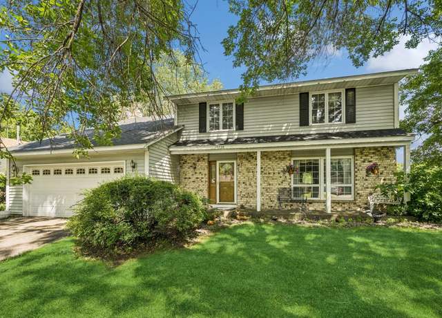 Property at 10738 Zopfi Way E, Maple Grove, MN 55369, 4 beds, 3 baths