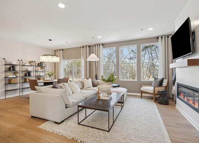 Property at 9240 Larimar Trl, Eden Prairie, MN 55347, 3 beds, 3 baths