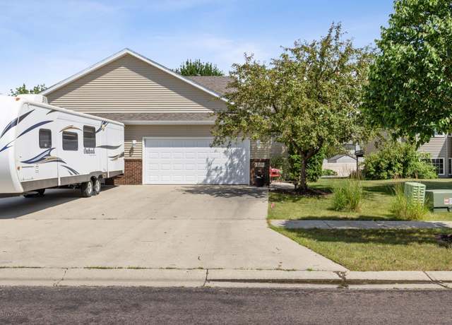 Property at 3310 Monroe St S, Fargo, ND 58104, 3 beds, 2 baths