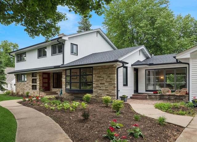 Property at 124 Paisley Ln, Golden Valley, MN 55422, 4 beds, 3 baths