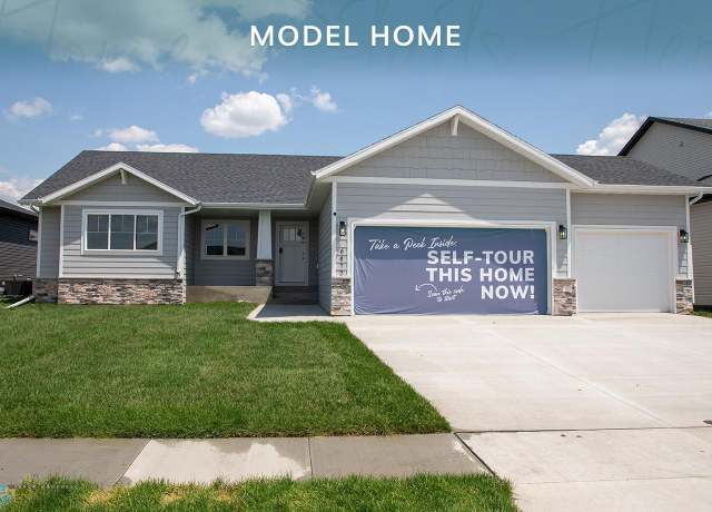Property at 6672 14th St S, Fargo, ND 58104, 3 beds, 2 baths