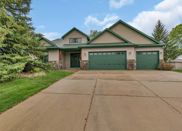 Property at 1108 Oak Pond Dr, Sartell, MN 56377, 3 beds, 3 baths