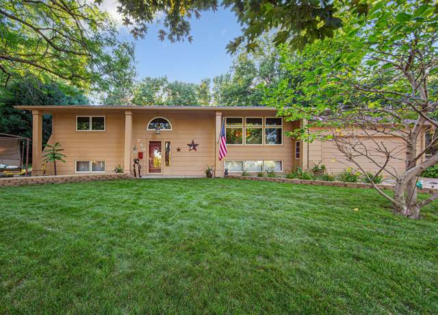 Property at 730 N 9th St, Saint Peter, MN 56082, 4 beds, 2 baths