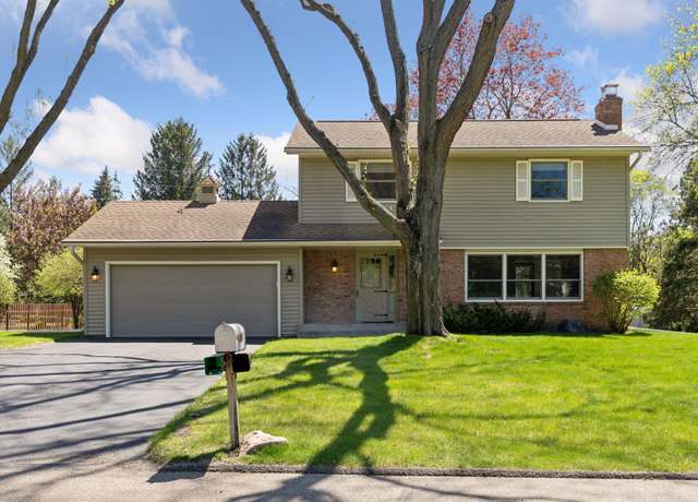 Property at 16601 Jealam Rd, Minnetonka, MN 55345, 4 beds, 3 baths