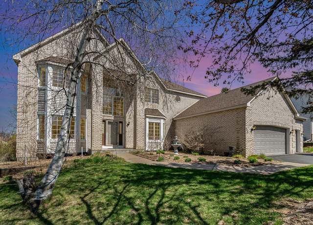 Property at 8970 Highland Cir, Woodbury, MN 55125, 5 beds, 5 baths