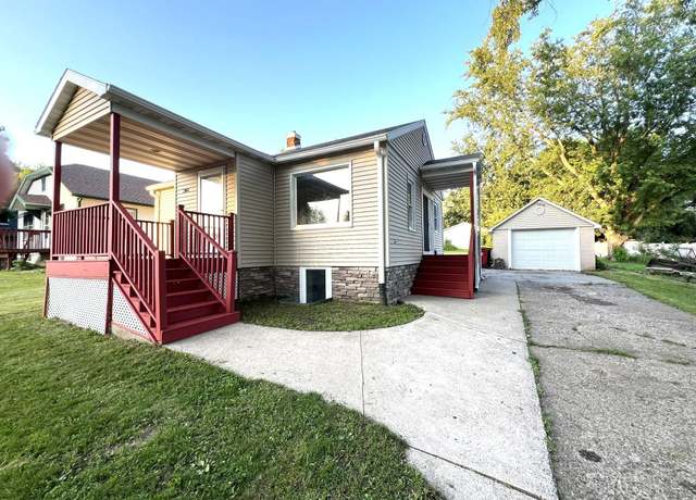 Property at 345 5th St SW, Plainview, MN 55964, 4 beds, 2 baths