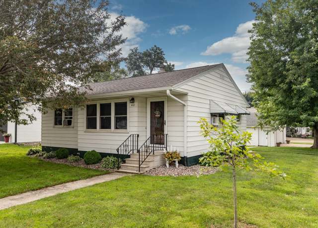 Property at 401 2nd St NE, Hayfield, MN 55940, 2 beds, 1 bath