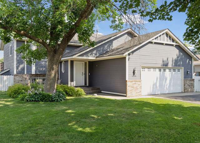 Property at 11119 Brittany Dr N, Champlin, MN 55316, 4 beds, 3 baths