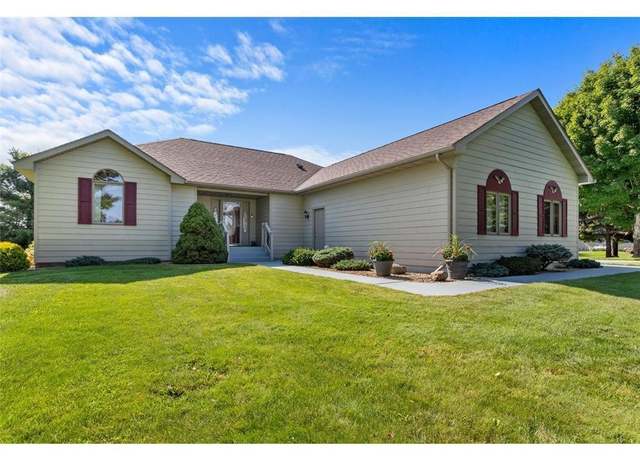 Property at 2012 Highland Cir E, Comfort Twp, MN 55051, 3 beds, 3 baths