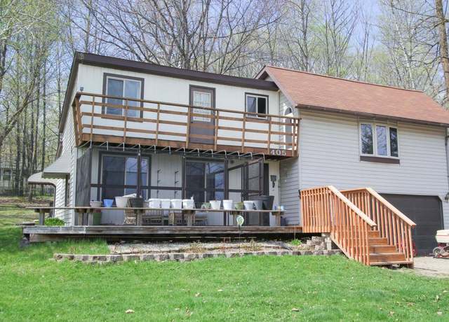 Property at 405 Park Ave, Hill City, MN 55748, 3 beds, 1 bath