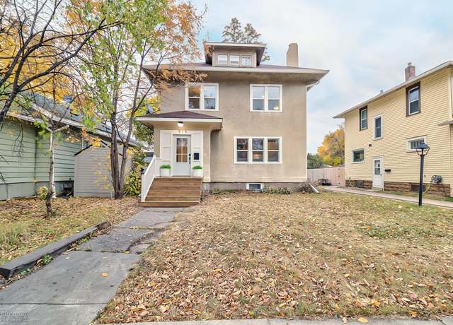 Property at 919 4th St N, Fargo, ND 58102, 5 beds, 3 baths