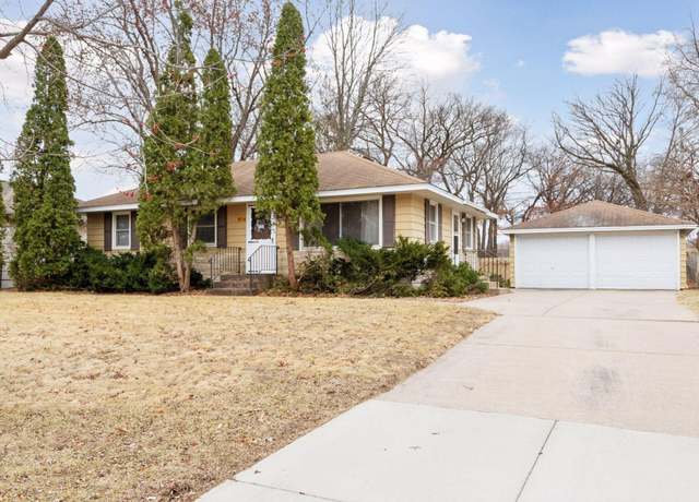Property at 1614 Hillview Rd, Shoreview, MN 55126, 3 beds, 1 bath