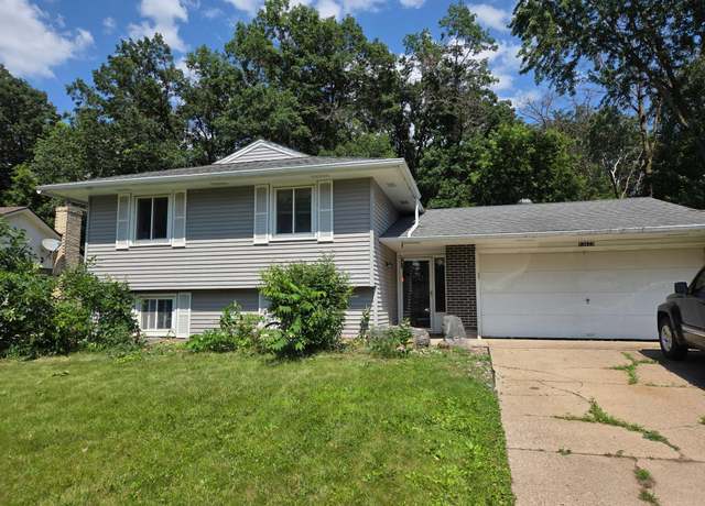 Property at 13422 Flagstaff Ave, Apple Valley, MN 55124, 4 beds, 2 baths