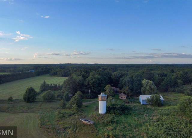 Property at 29224 Hawks Nest Ln, Hinckley, MN 55037, 2 beds, 1 bath