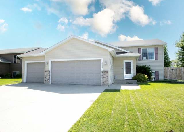 Property at 2223 Fairbanks Dr, North Mankato, MN 56003, 4 beds, 2 baths