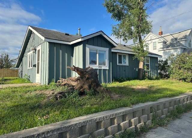 Property at 313 8th St NW, Bemidji, MN 56601, 2 beds, 1 bath