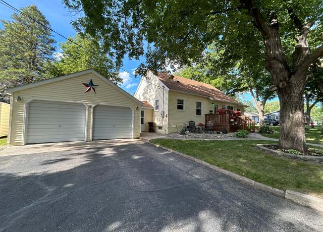 Property at 625 S 10th St, Montevideo, MN 56265, 3 beds, 2 baths