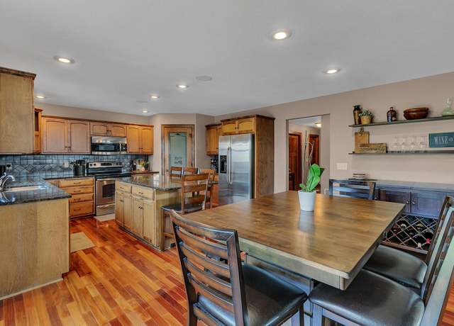 Property at 1372 Southfork Dr SE, Hutchinson, MN 55350, 4 beds, 4 baths